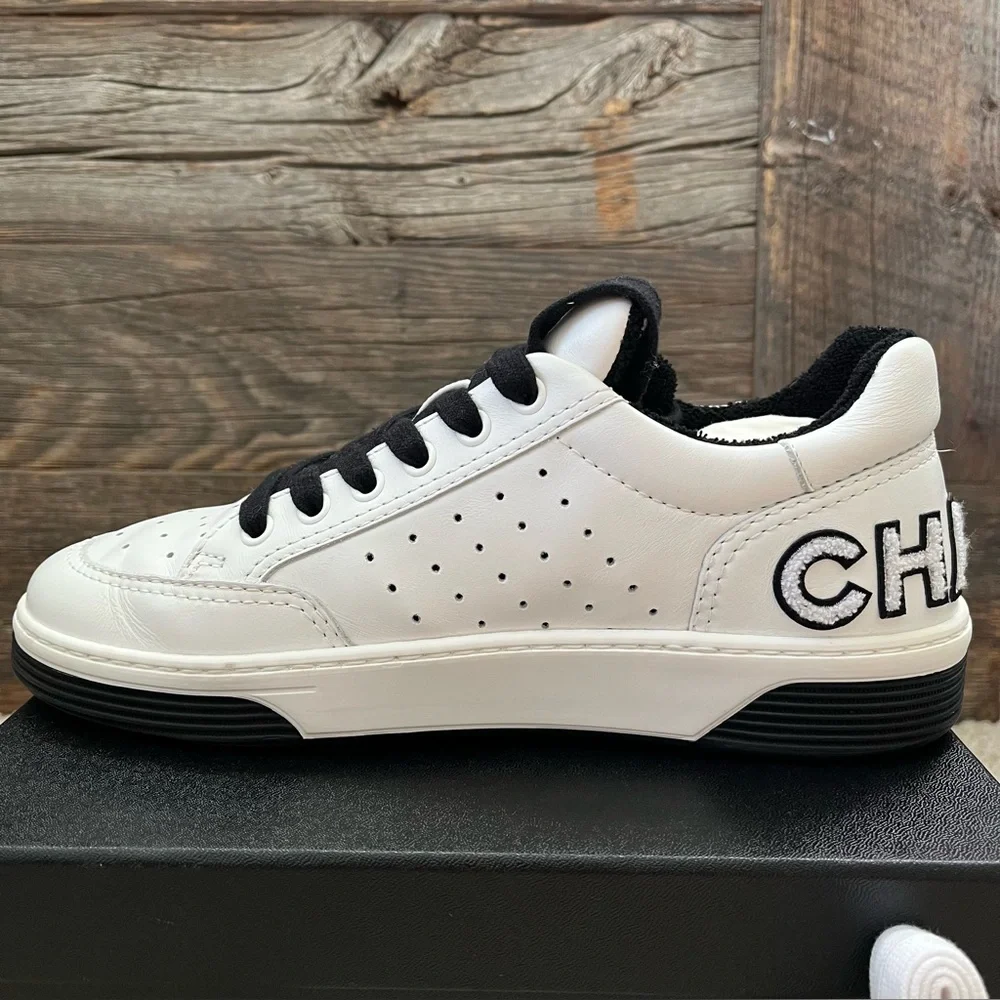 Chanel 20P Sneakers - White / Black - Size 38 (US 8) - Picture 8 of 16